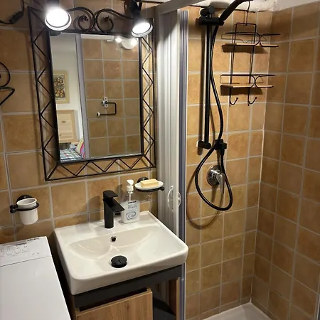 La Casetta, Charming Loft, Downtown Διαμέρισμα *